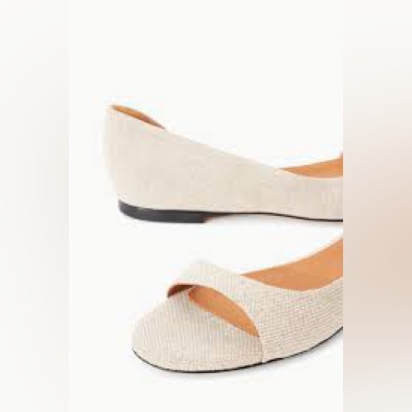 Staud Neural flat‎